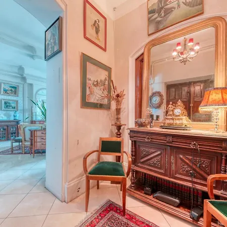 Guestready - Literary Retreat Amidst Antiques * Lyon