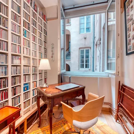 Guestready - Literary Retreat Amidst Antiques * Lyon